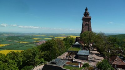 Kyffhäuserdenkmal und Landschaft